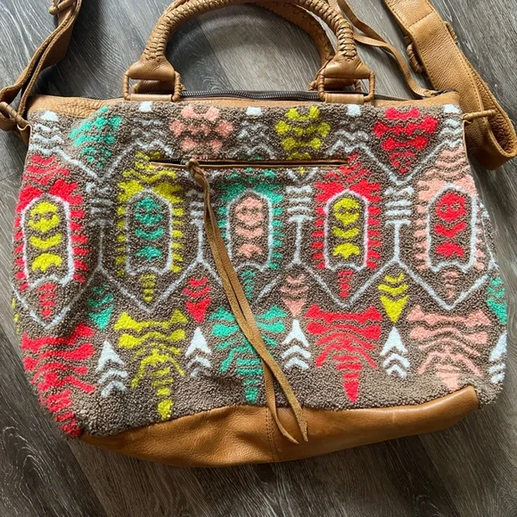 Cleobella Boho Aztec Weekender Bag - Picture 2 of 6